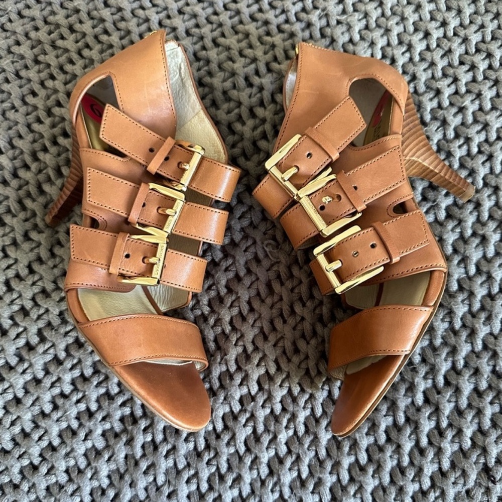 Micheal Kors Heels